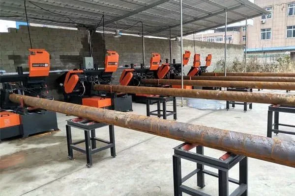 Vật liệu dài – Bàn đỡ và hệ thống cấp liệu